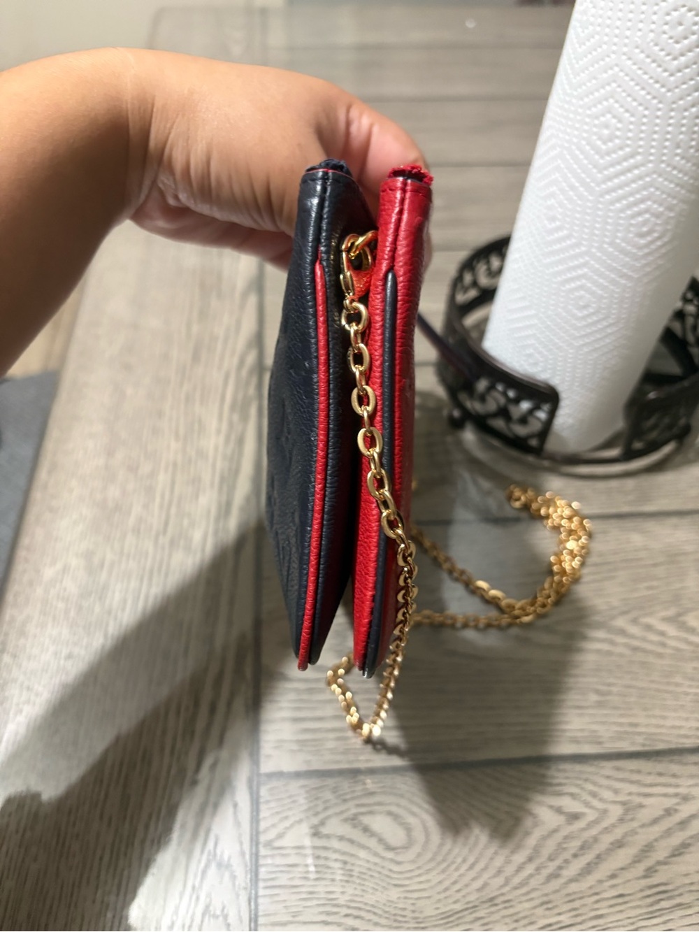 Double sided crossbody bag - Picture 3 of 7